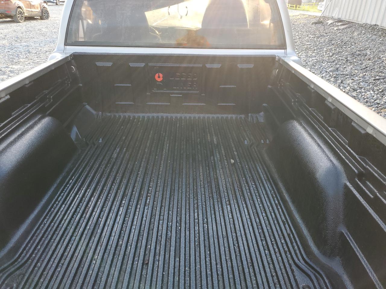 2003 Chevrolet S-10 Pickup - Image 10