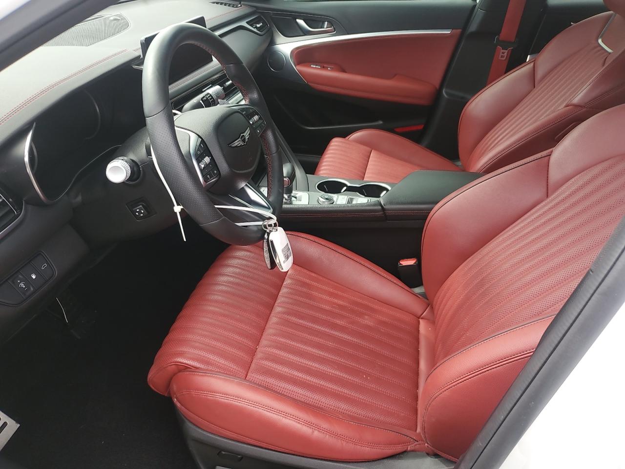 2024 Genesis G70 - Image 7
