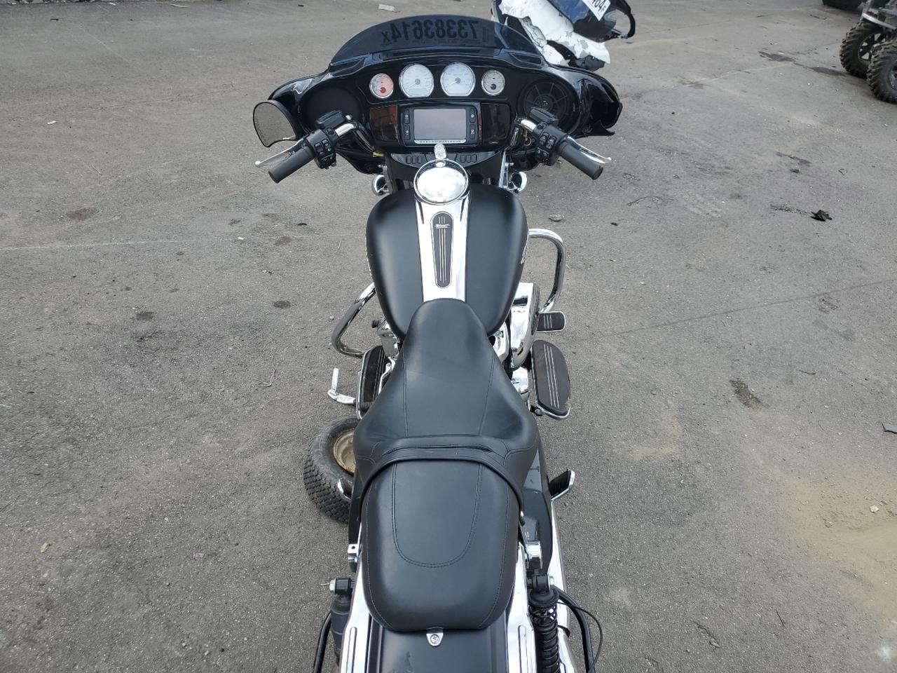 2017 Harley-Davidson Flhxs Street Glide Special VIN: 1HD1KRC18HB687427 Lot: 73383614