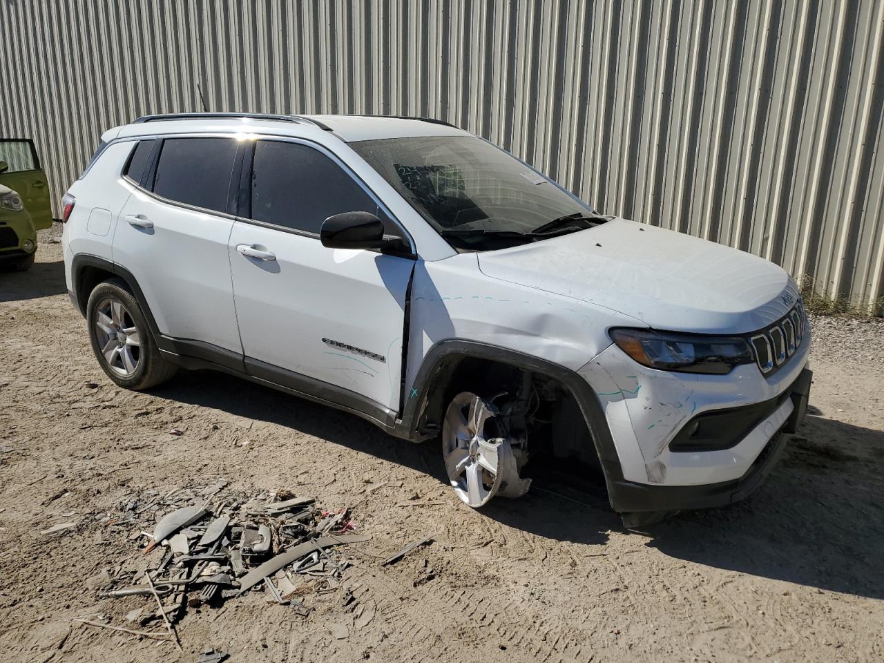 2022 Jeep Compass - Image 4