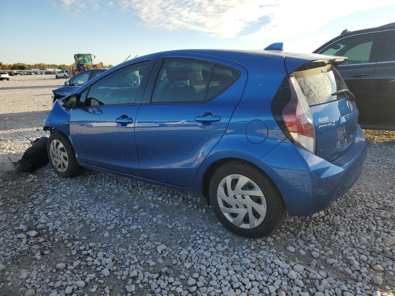 2015 Toyota Prius - Image 2