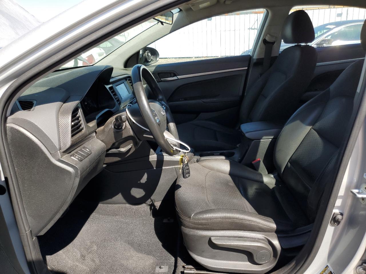 5NPD74LF0KH437782 2019 Hyundai Elantra Se