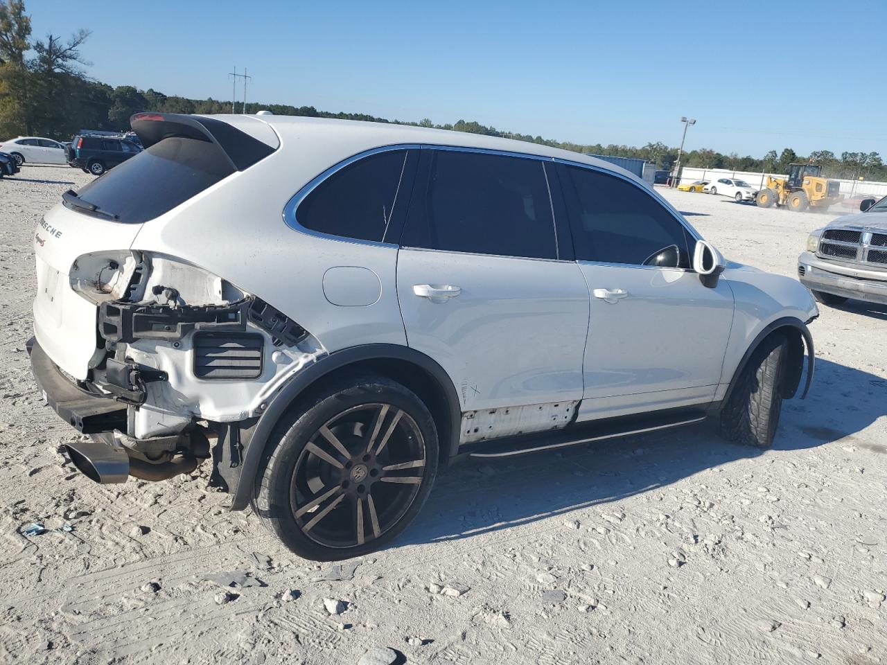 2016 Porsche Cayenne - Image 3