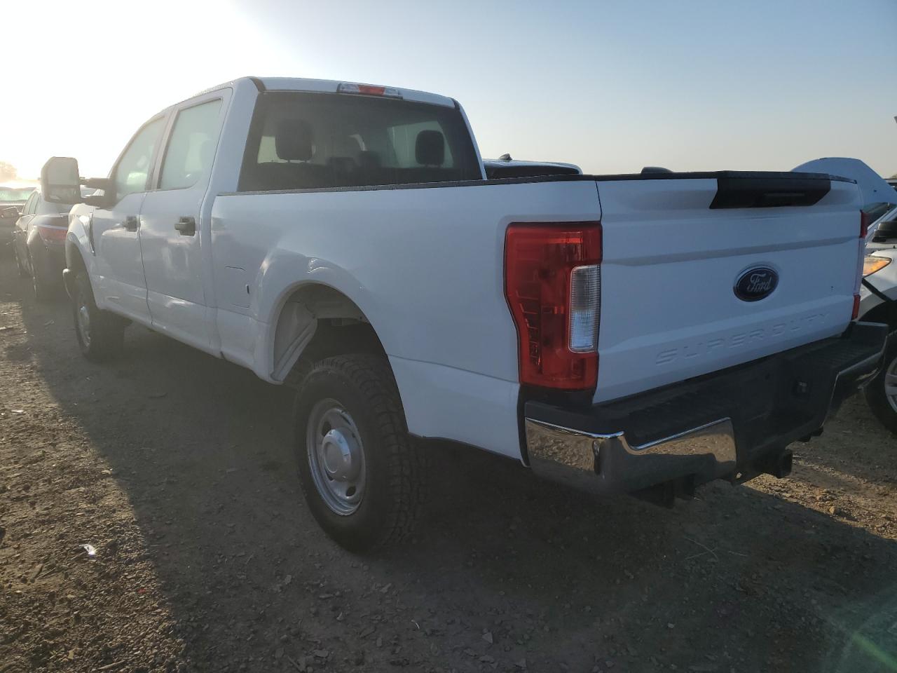 1FT7W2B60HEC82942 2017 FORD F250 - Image 2