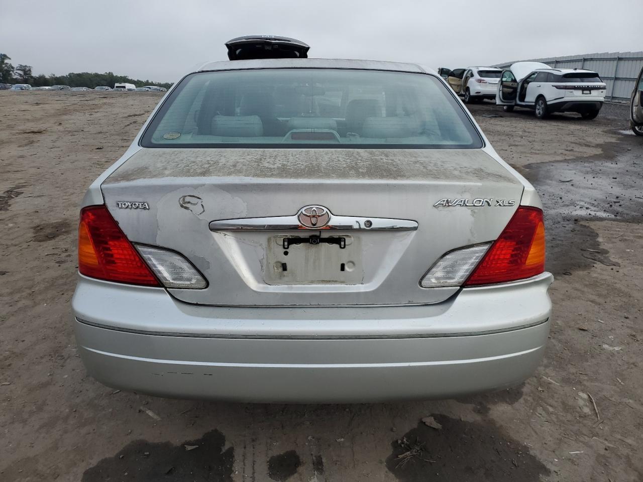 4T1BF28B2YU027578 2000 Toyota Avalon Xl