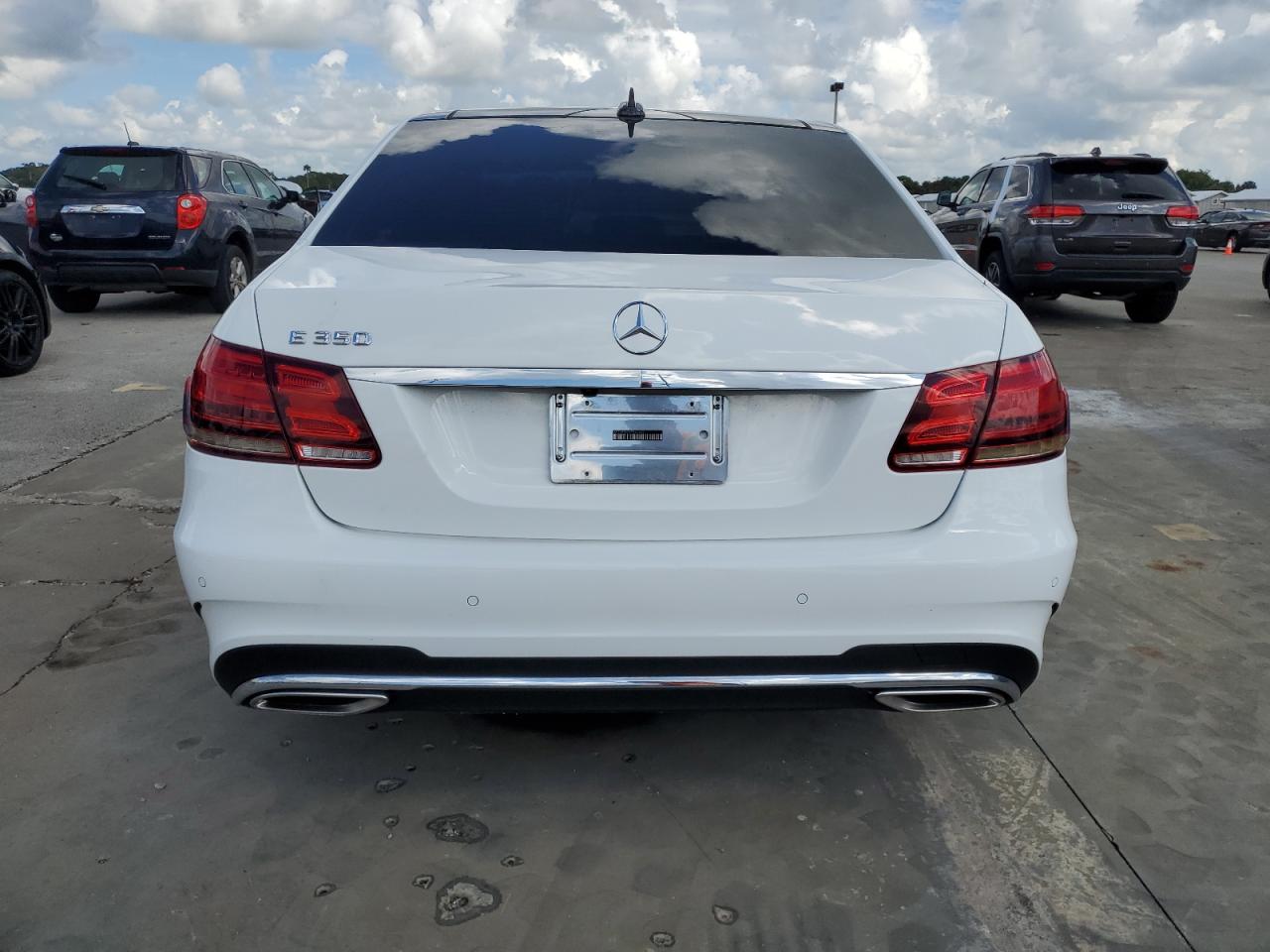 2015 Mercedes-Benz E 350 VIN: WDDHF5KBXFB141402 Lot: 74217854