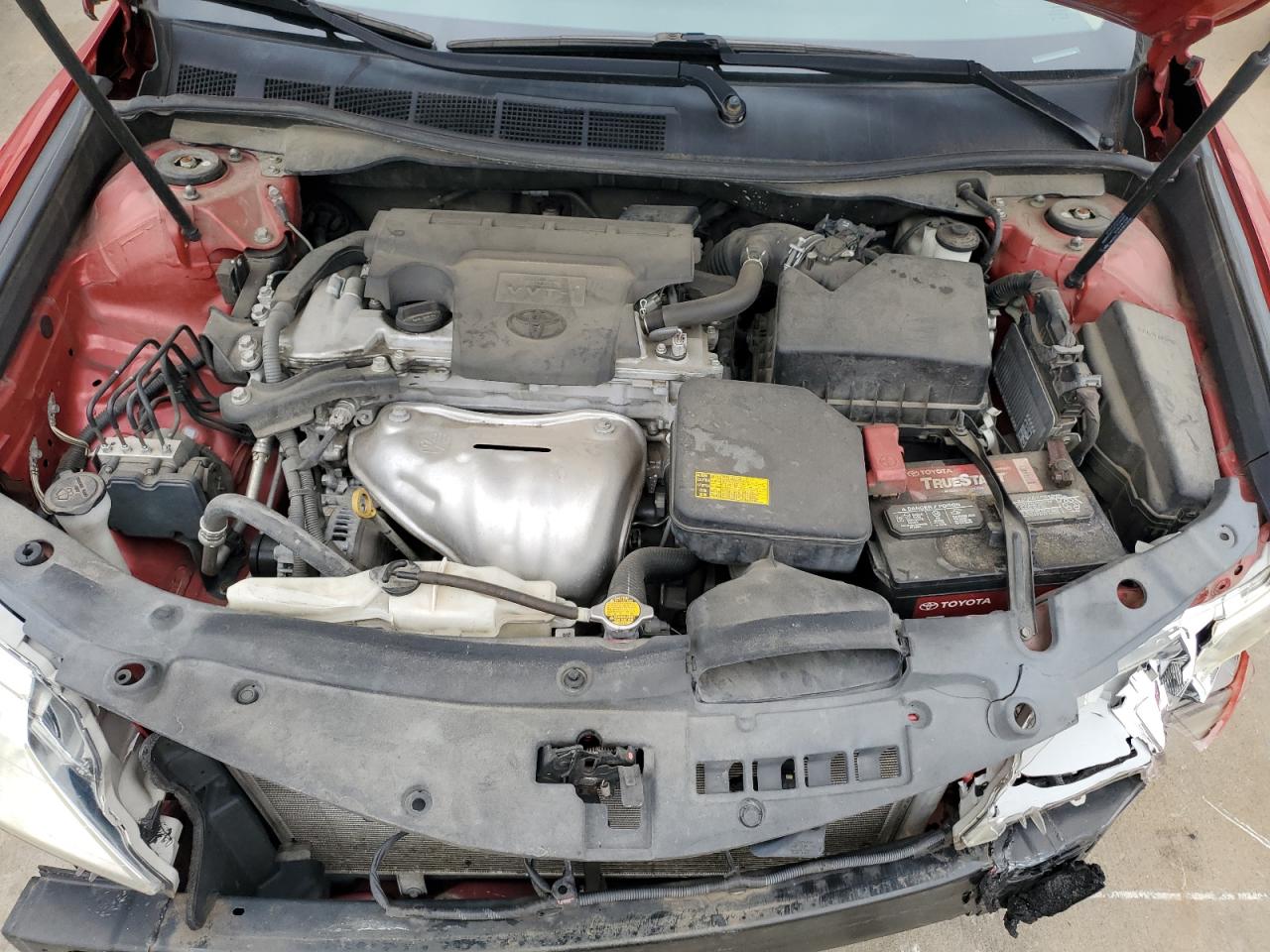 2014 Toyota Camry - Image 13