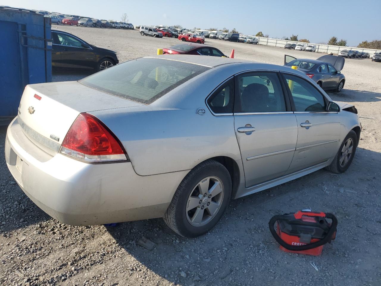 2009 Chevrolet Impala - Image 3