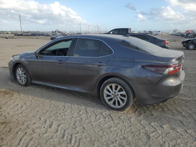 4T1C11AK1MU568963 Toyota Camry LE 2