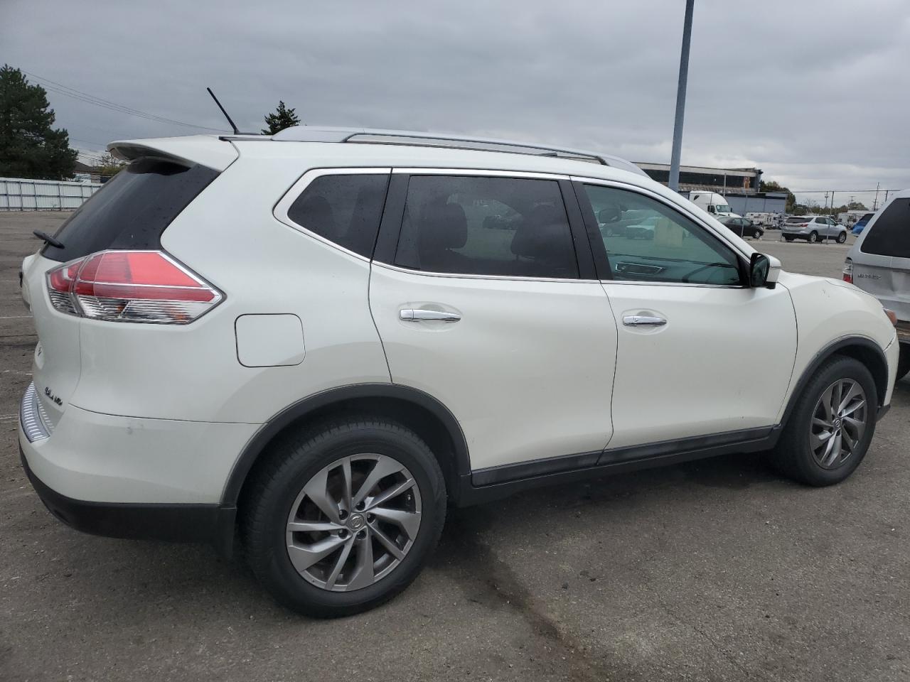 2015 Nissan Rogue S VIN: 5N1AT2MV3FC847532 Lot: 74571144