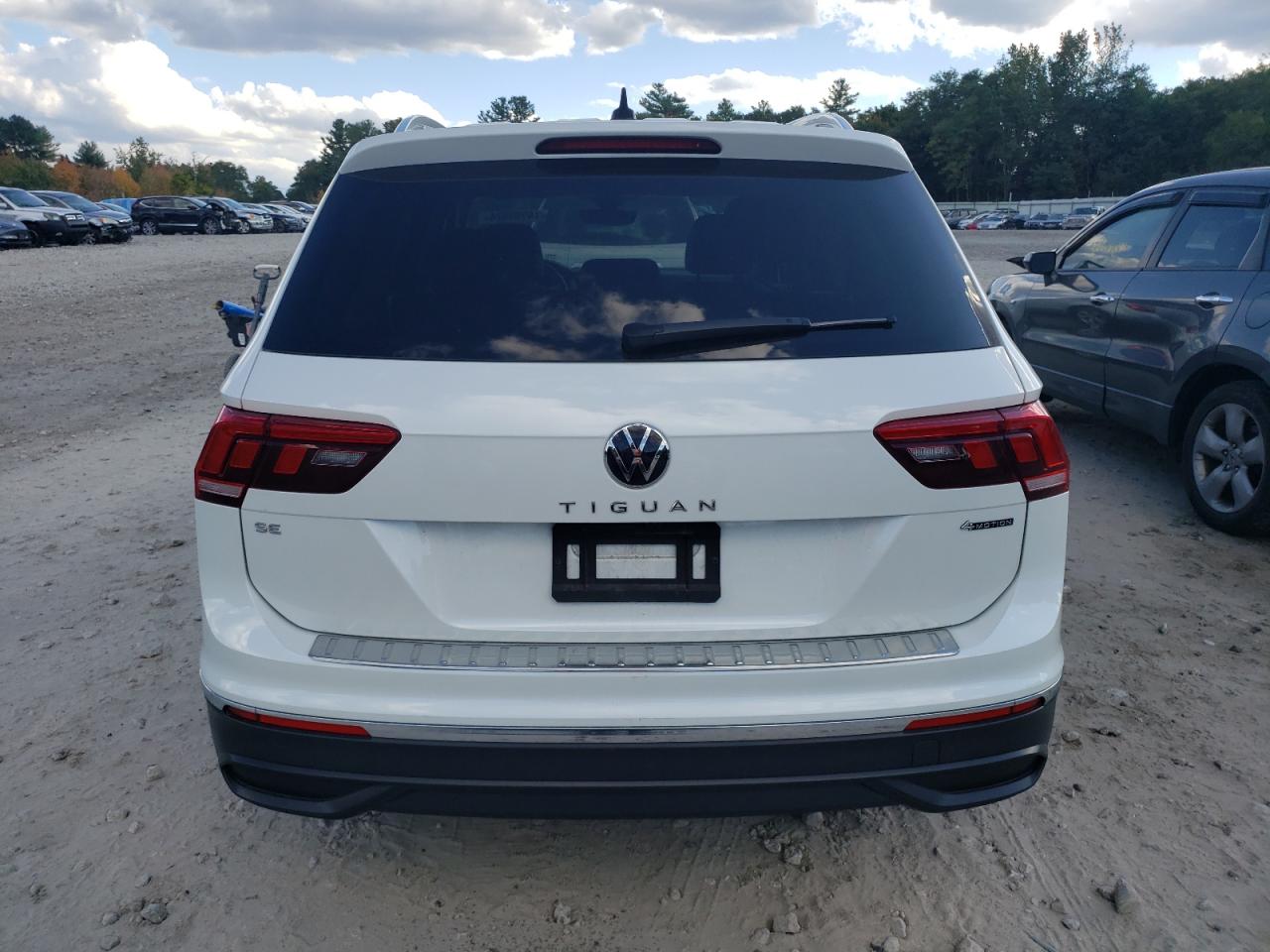 3VVMB7AX2PM027824 2023 Volkswagen Tiguan Se