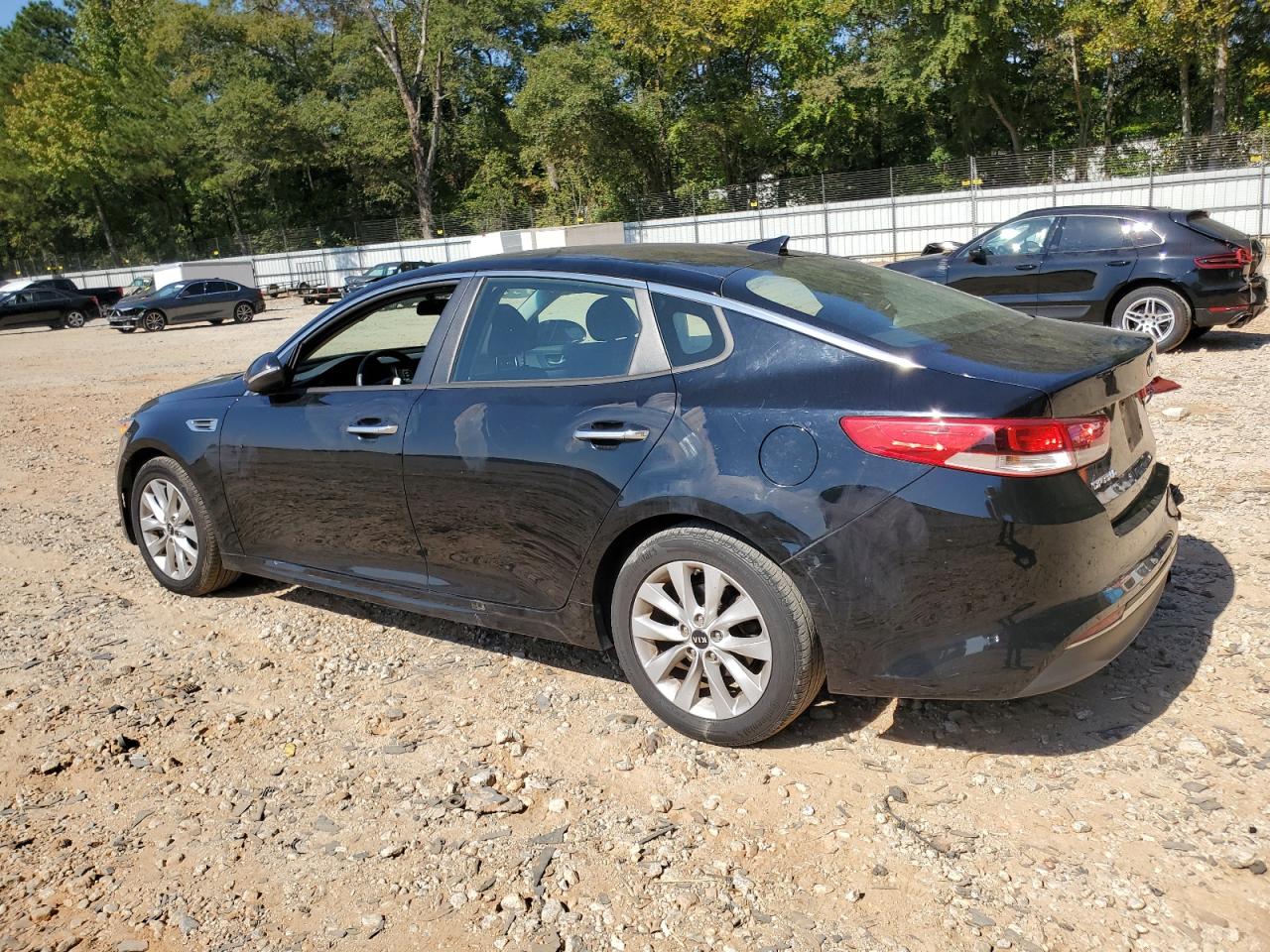 2016 Kia Optima - Image 2