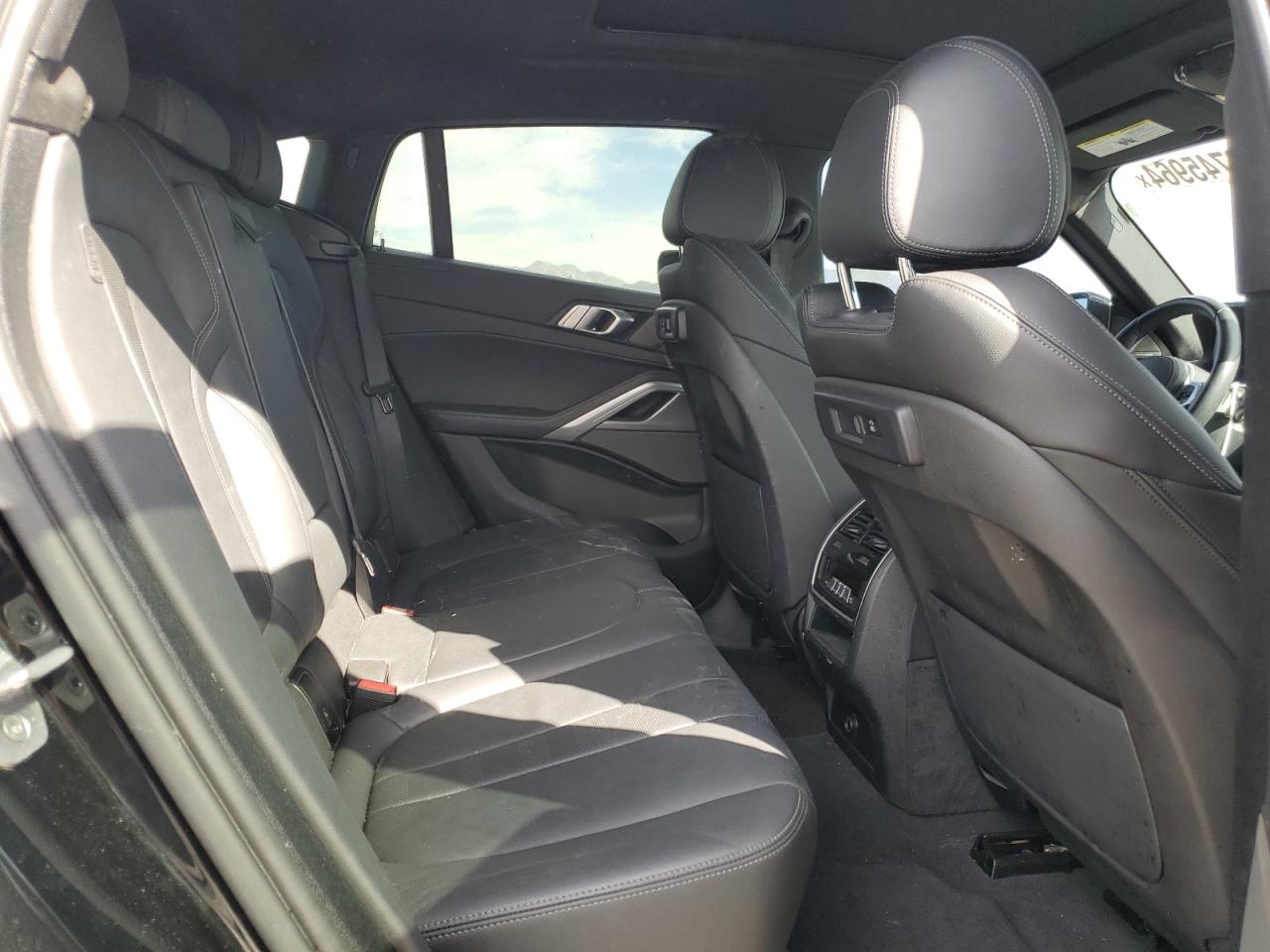2022 BMW X6 - Image 11