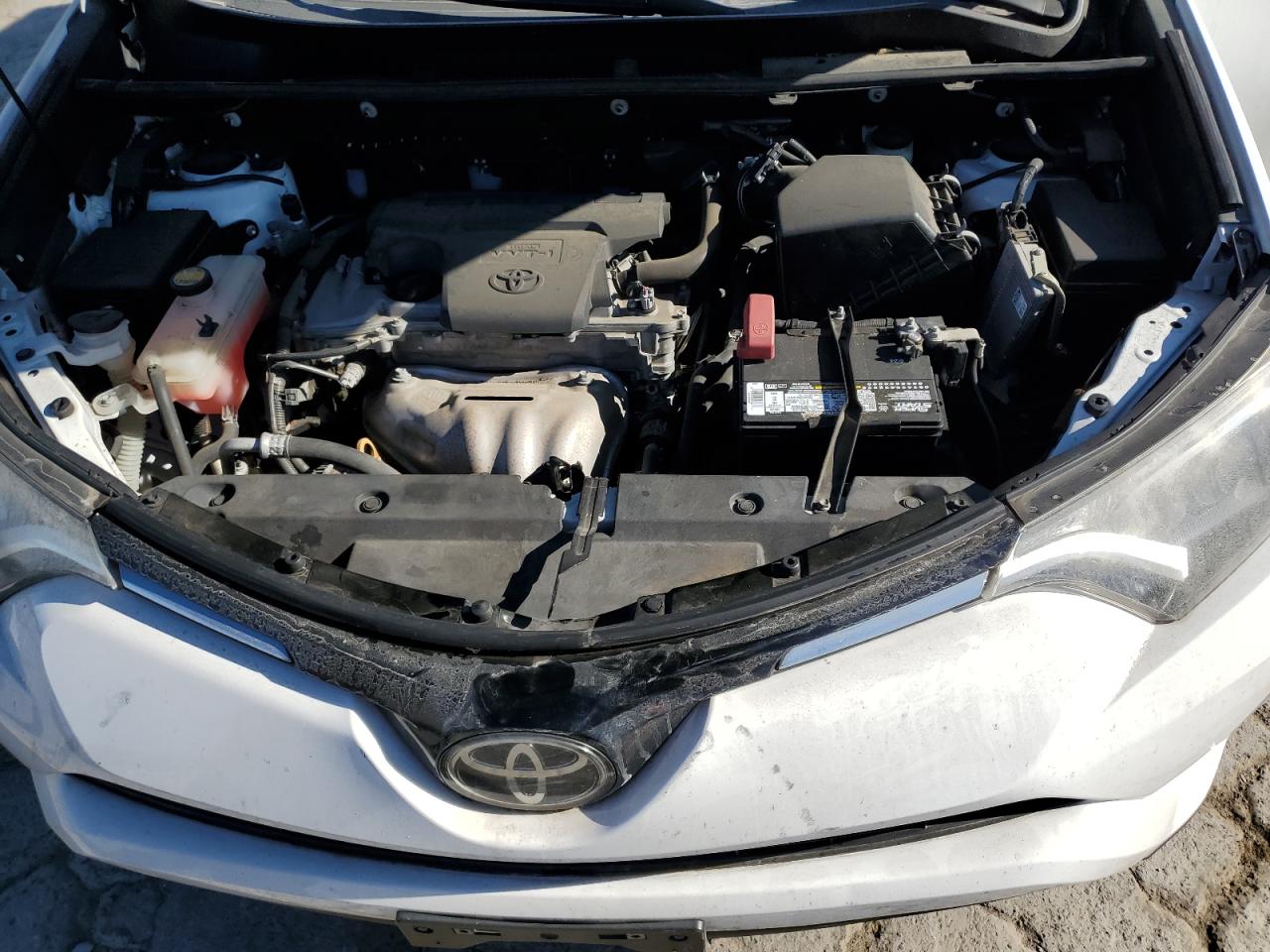 2018 Toyota RAV 4 - Image 12