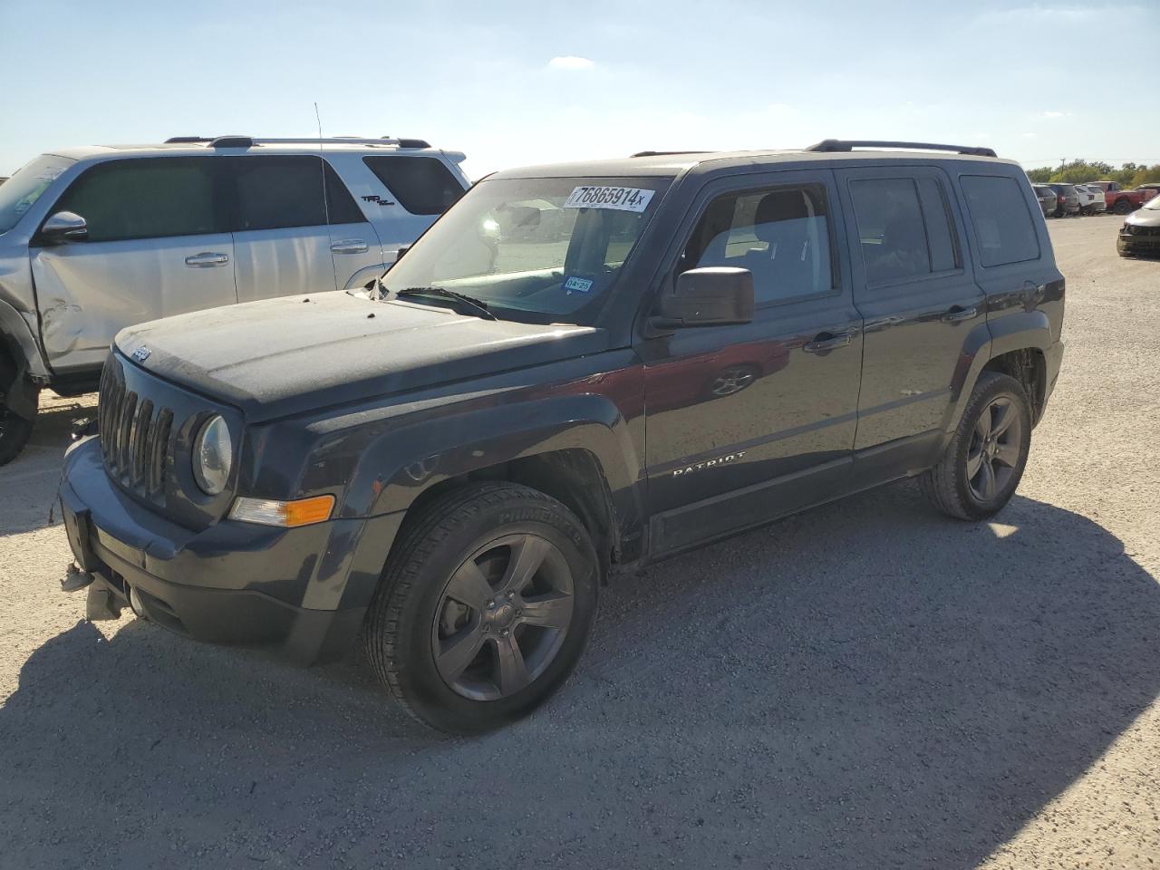 VIN 1C4NJPFAXFD220369 2015 JEEP PATRIOT no.1