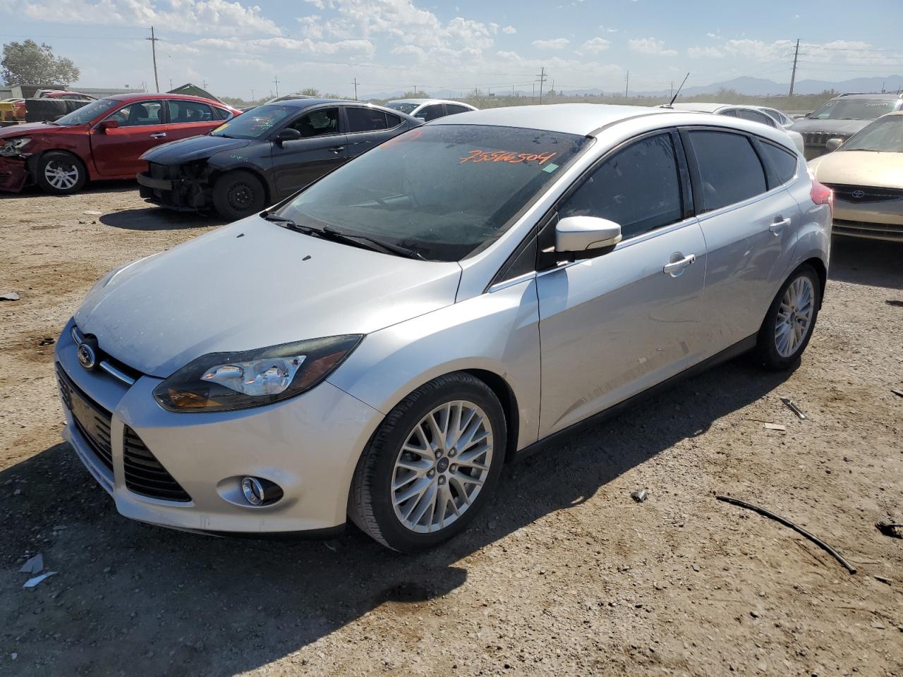 VIN 1FADP3N22EL162488 2014 FORD FOCUS no.1