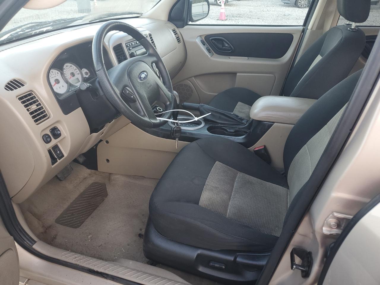 2007 Ford Escape - Image 7