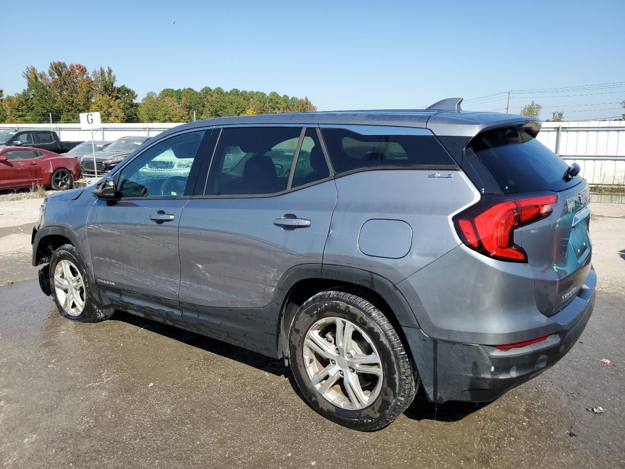2019 GMC Terrain - Image 2