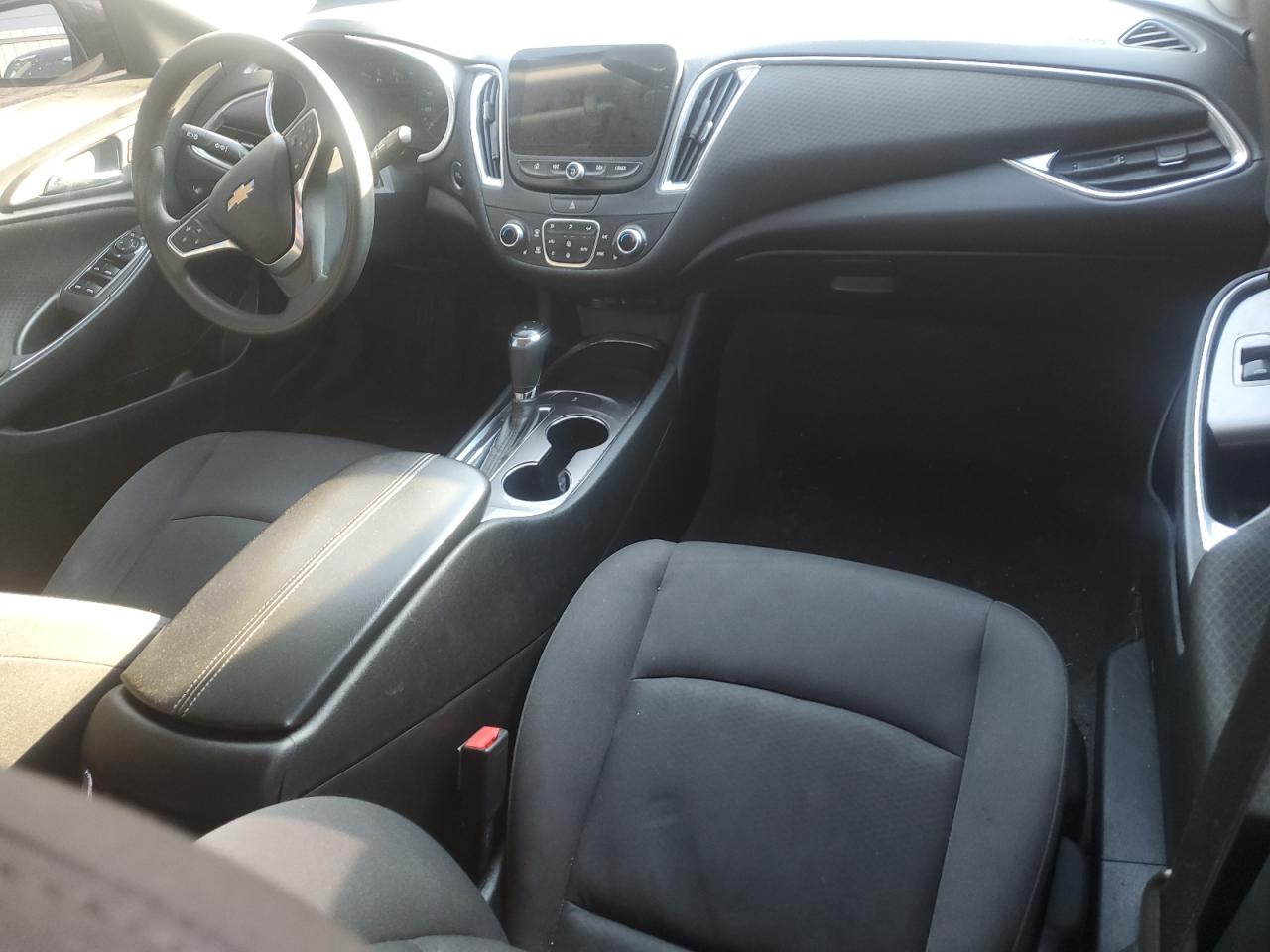 2019 Chevrolet Malibu - Image 8