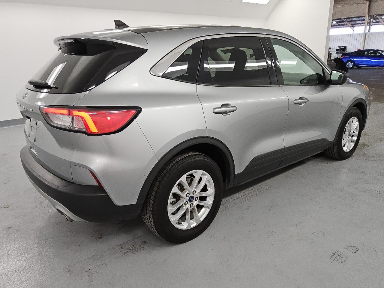 2022 Ford Escape - Image 3