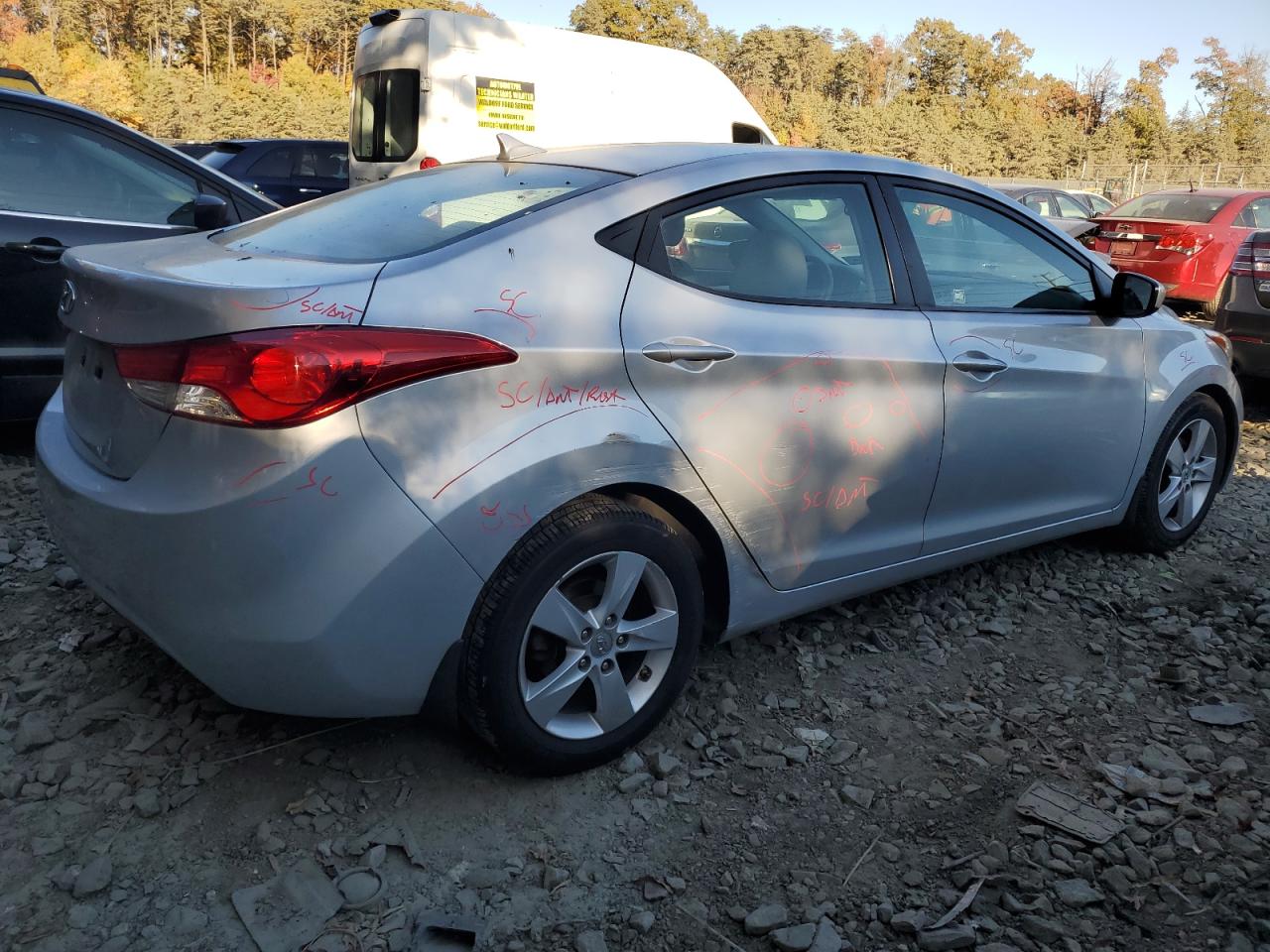 2013 Hyundai Elantra - Image 3