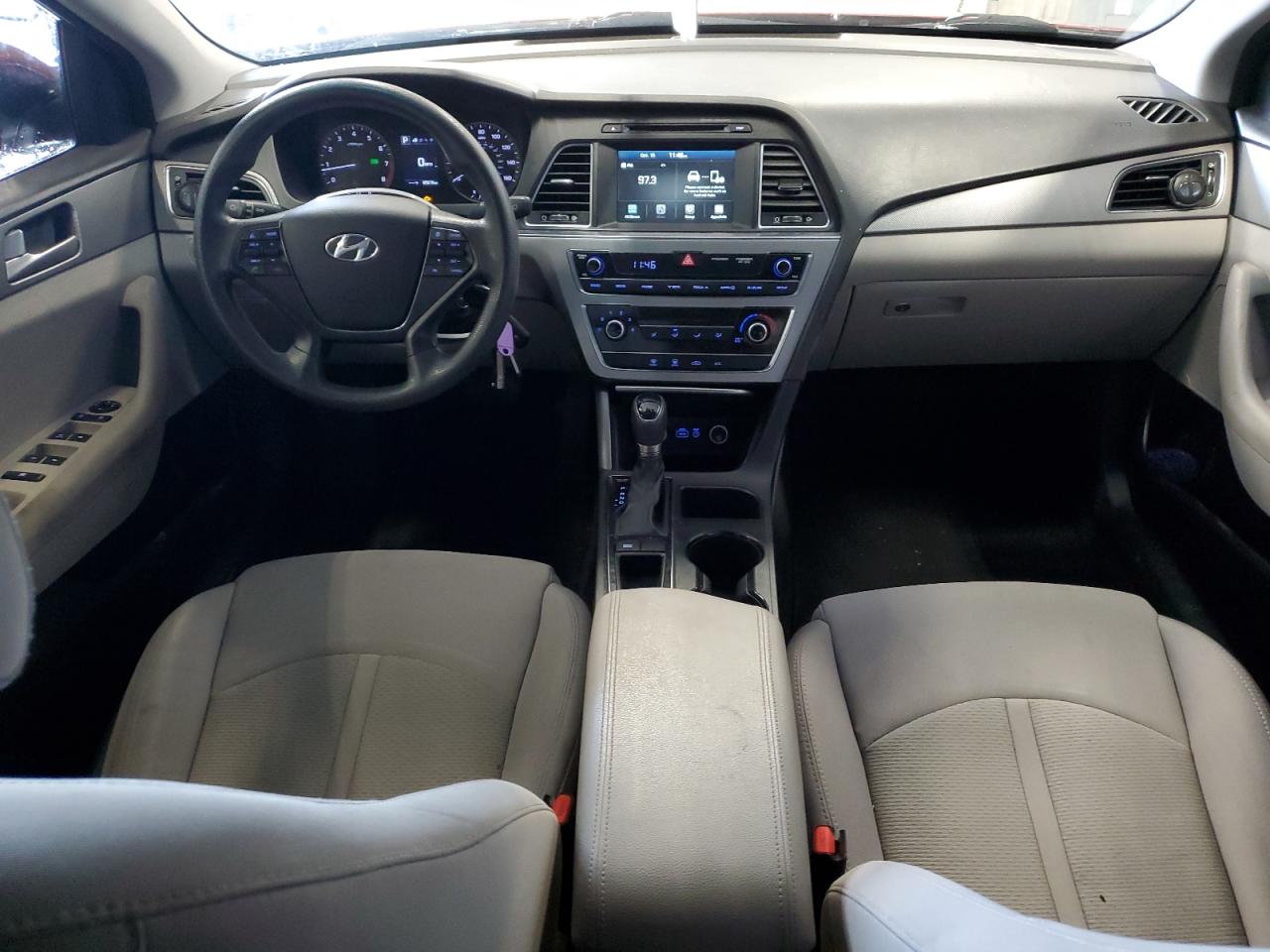 2016 Hyundai Sonata - Image 8