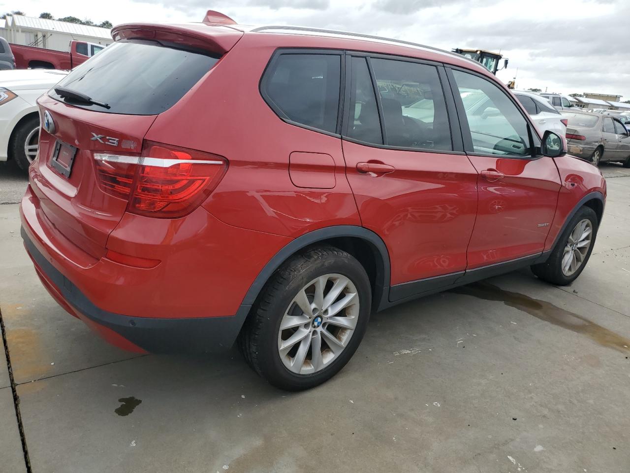 VIN 5UXWZ7C35H0V87952 2017 BMW X3 no.3