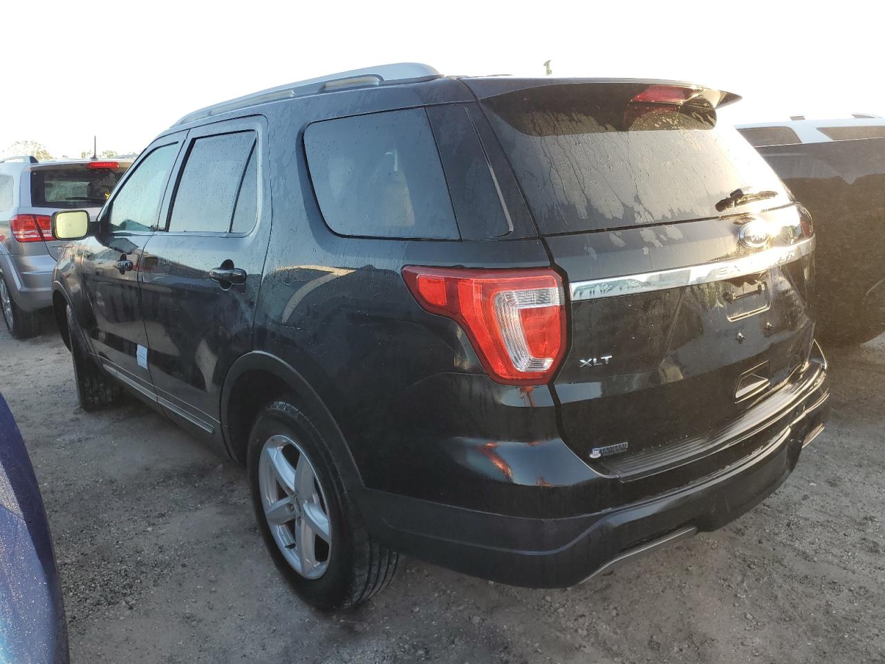 2019 Ford Explorer - Image 2