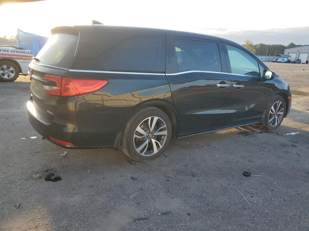 2023 Honda Odyssey Touring VIN: 5FNRL6H85PB072674 Lot: 77798124