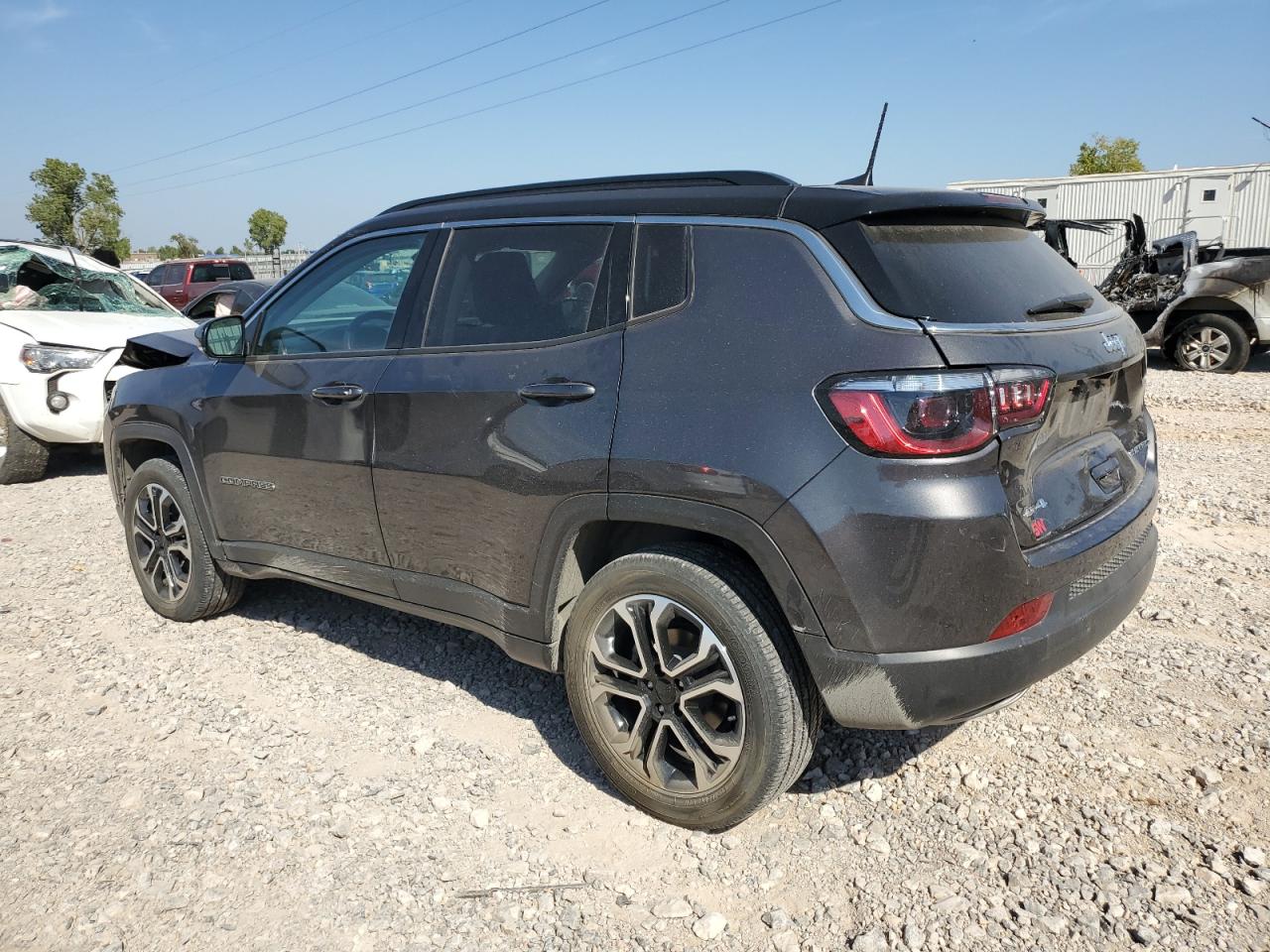 2022 Jeep Compass - Image 2