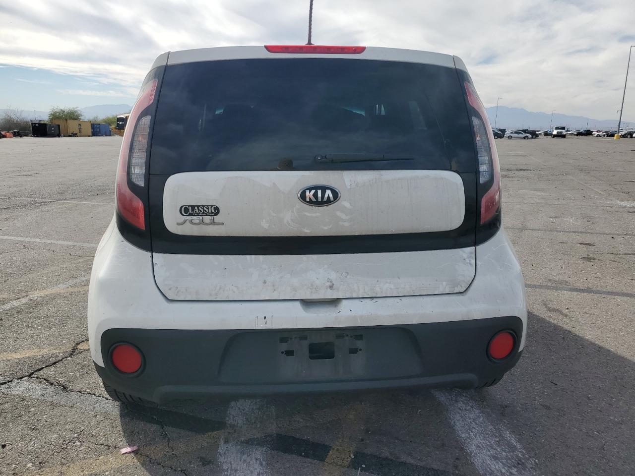 2018 Kia Soul VIN: KNDJN2A2XJ7605797 Lot: 76868274