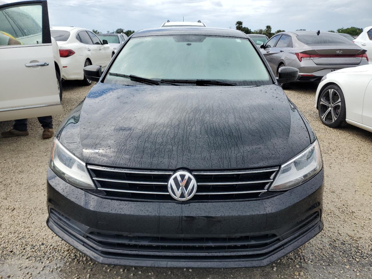 2016 Volkswagen Jetta - Image 5
