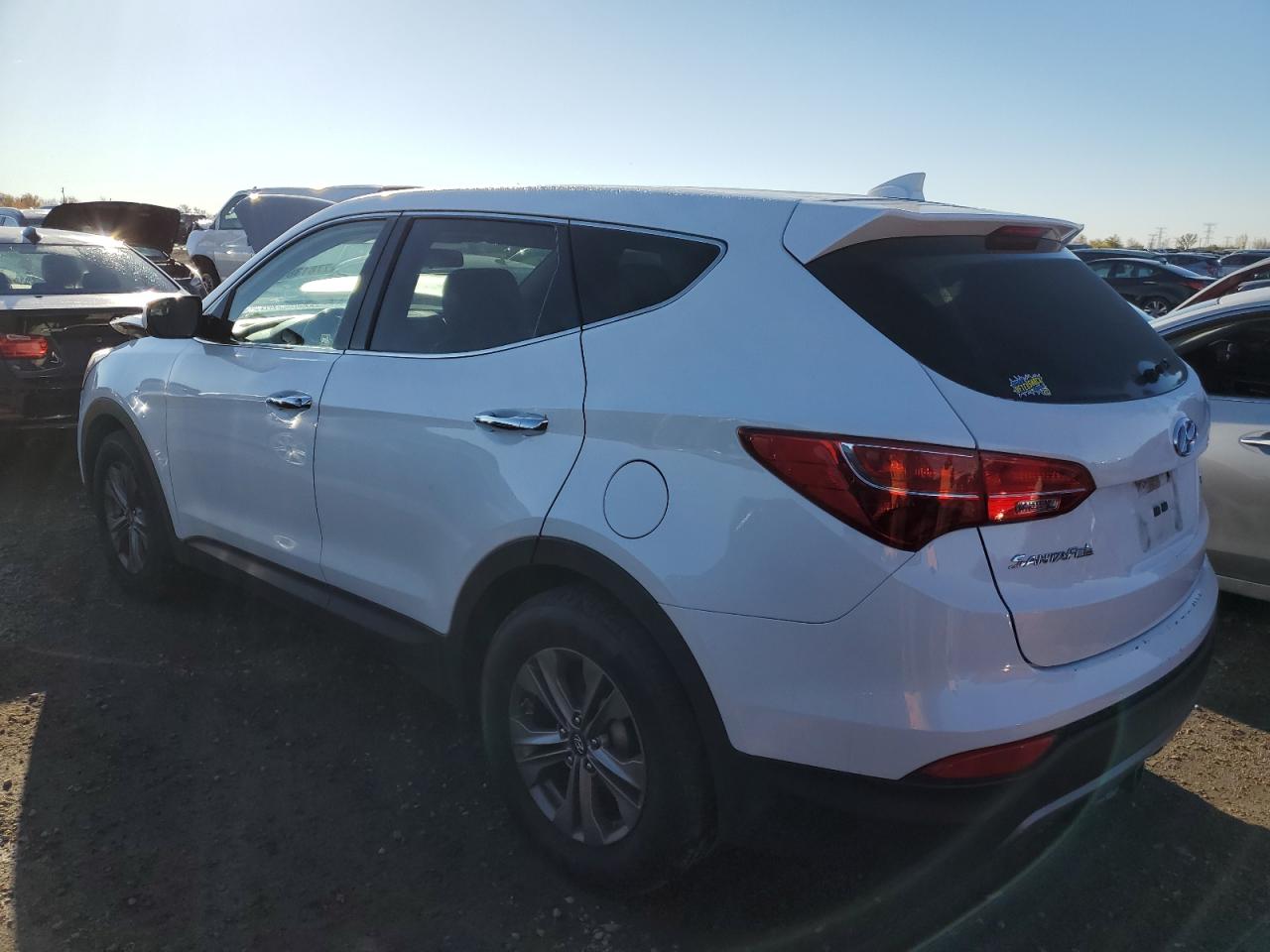 2016 Hyundai Santa Fe - Image 2