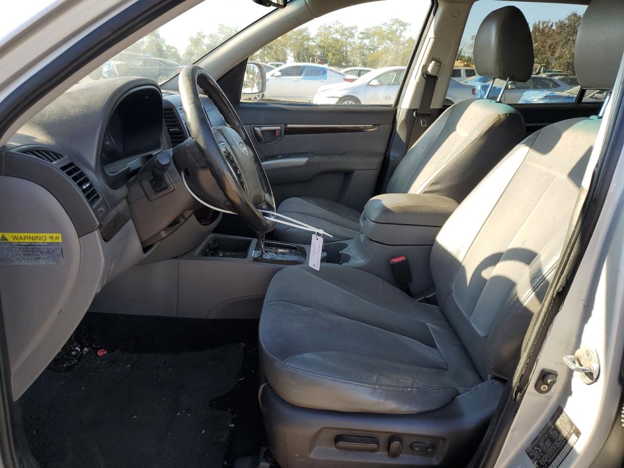 2010 Hyundai Santa Fe - Image 7