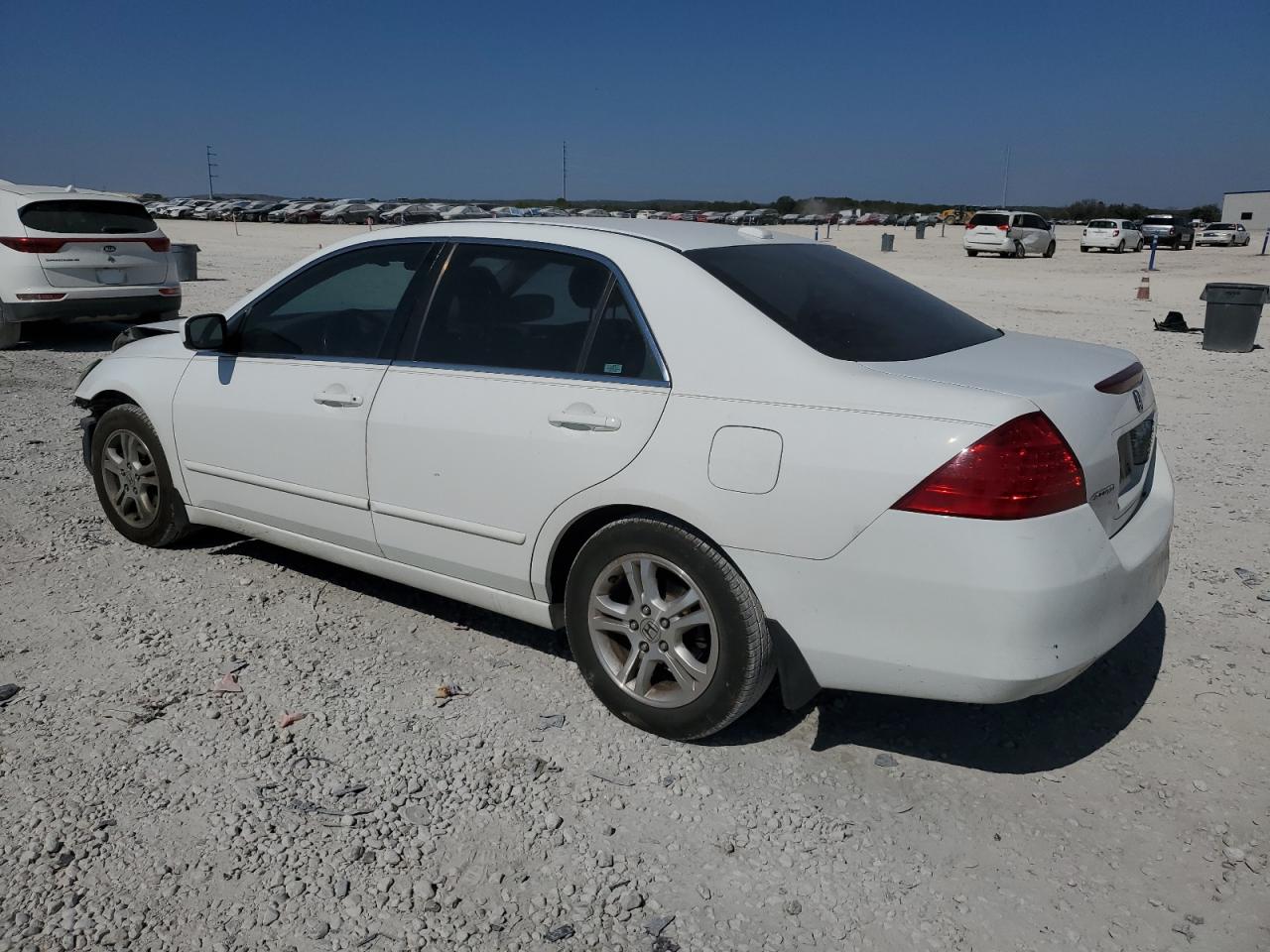 2007 Honda Accord - Image 2