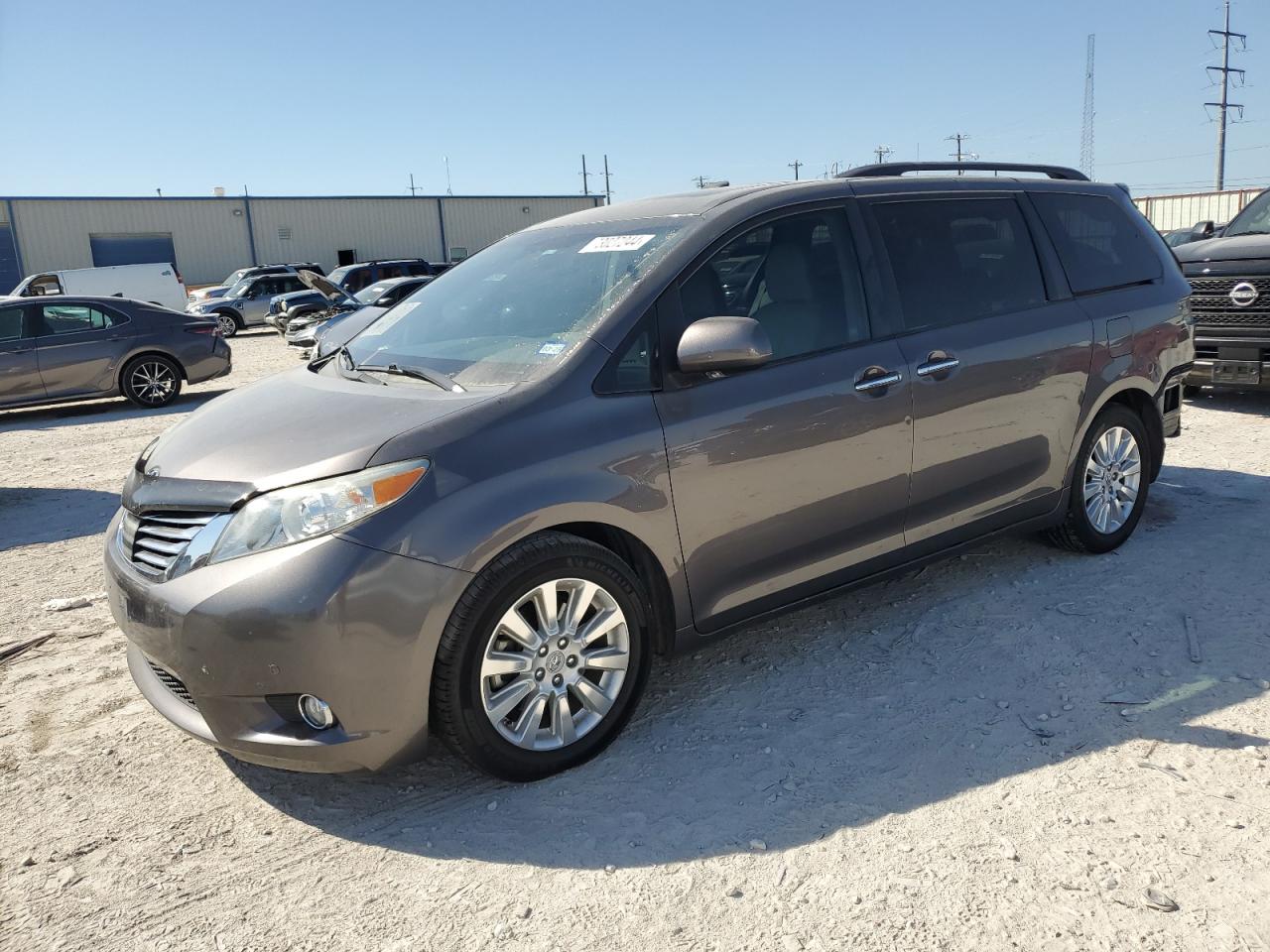 2012 Toyota Sienna - Image 1