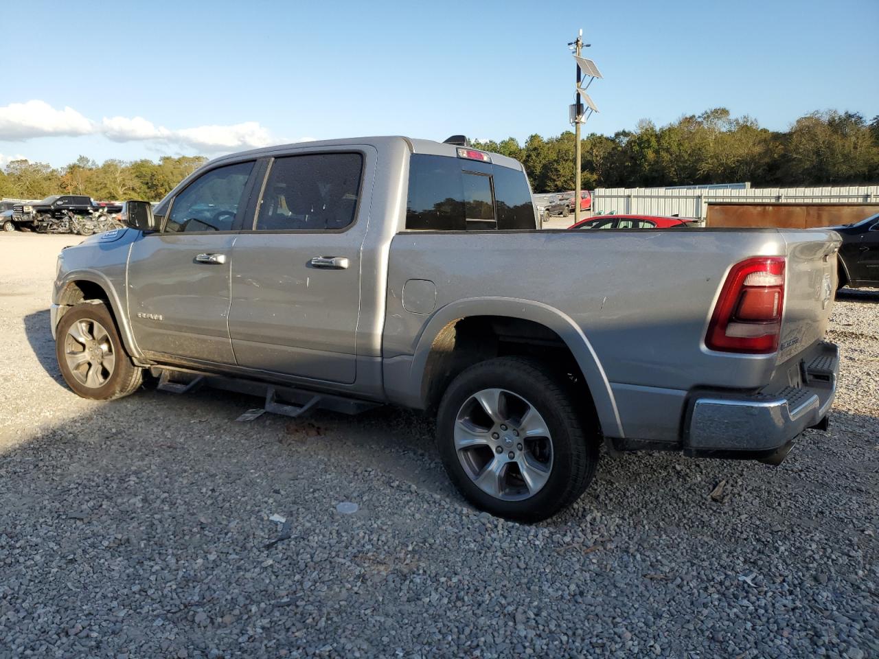 2021 RAM 1500 - Image 2