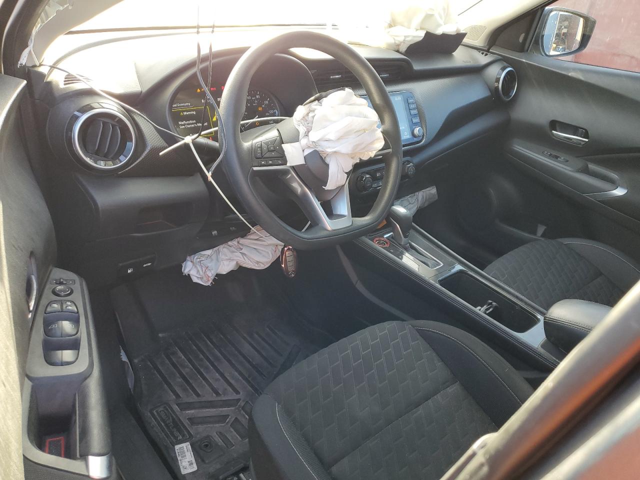 2021 Nissan Kicks - Image 8
