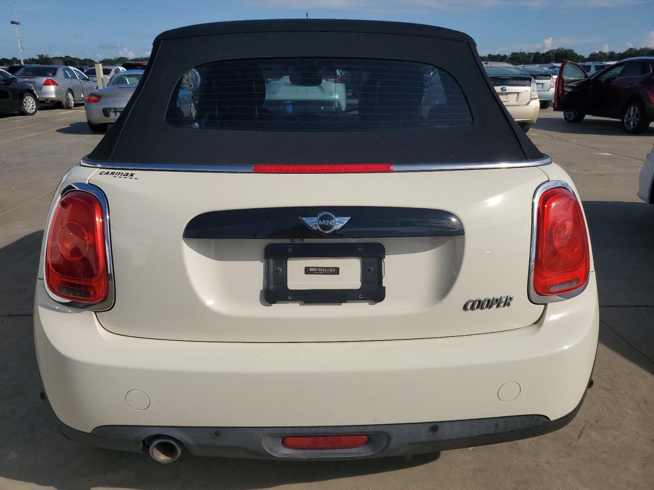 WMWWG5C5XJ3D00350 2018 Mini Cooper