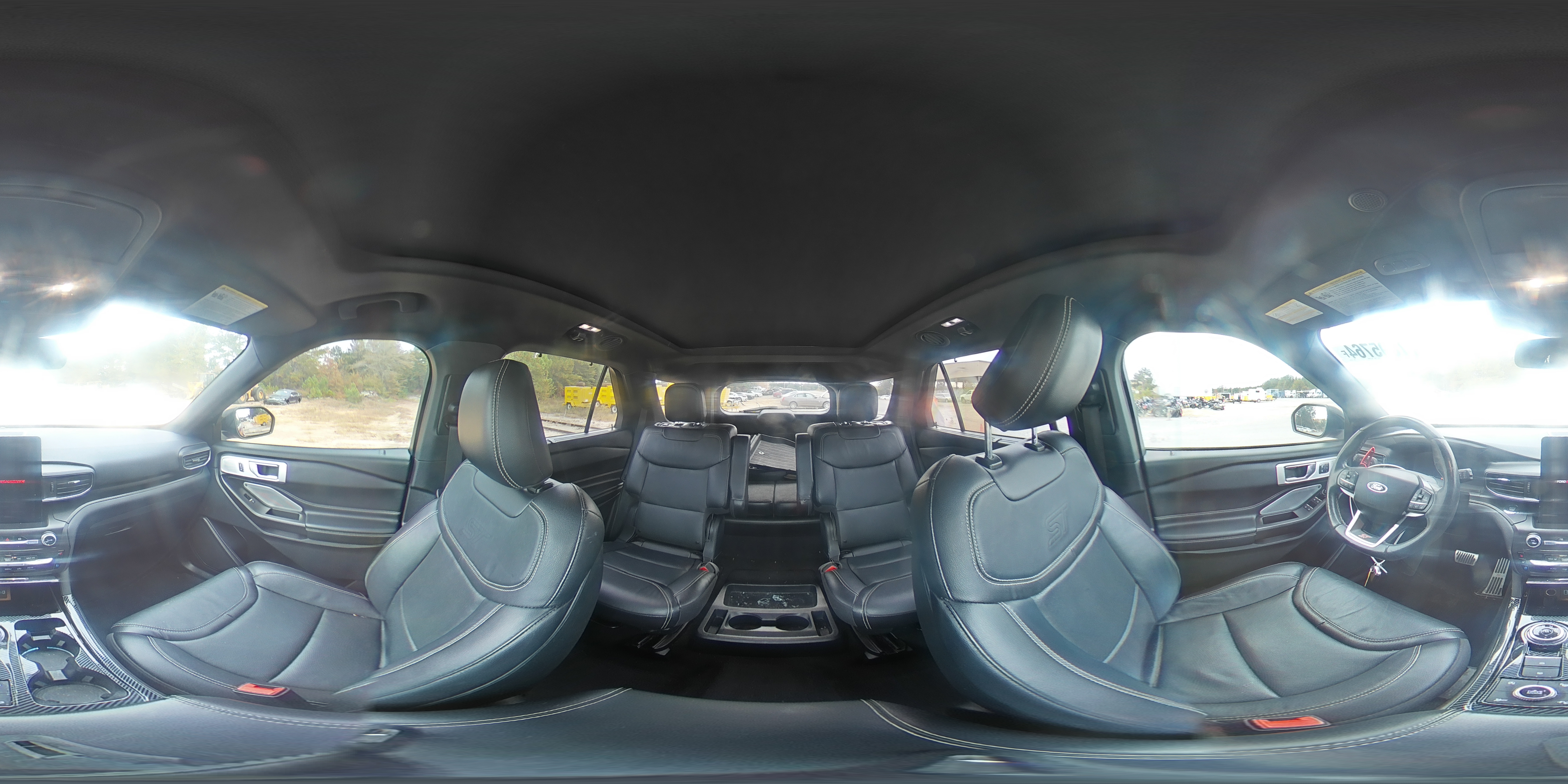 2020 Ford Explorer - Image 13