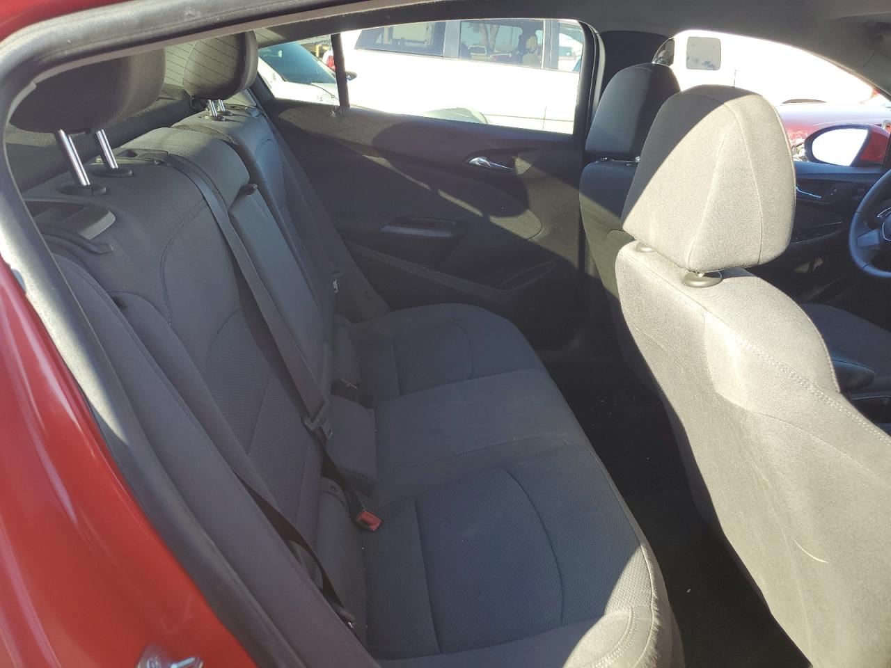 2019 Chevrolet Cruze - Image 10