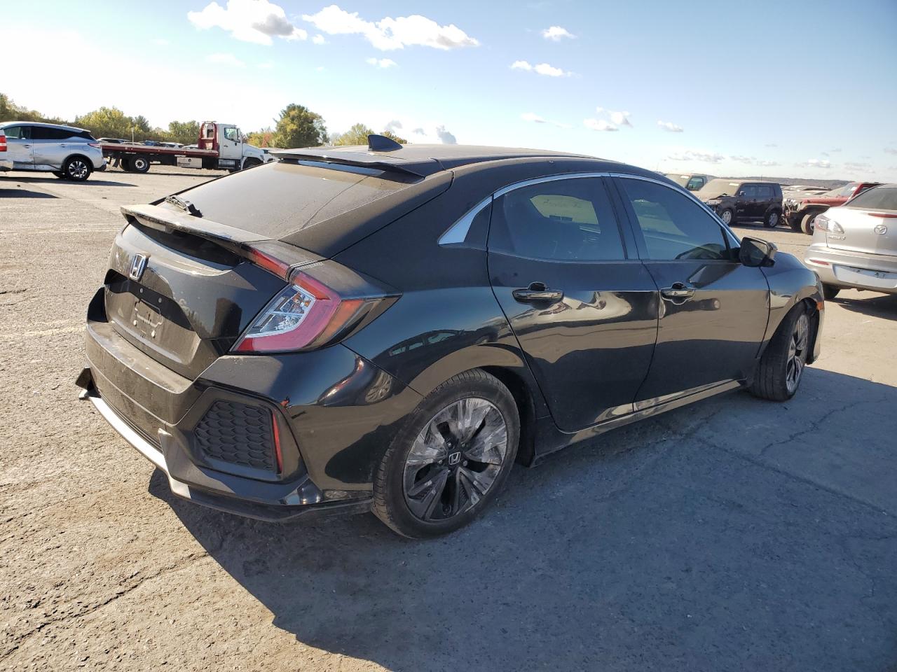 2018 Honda Civic Ex VIN: SHHFK7H57JU401771 Lot: 75847854