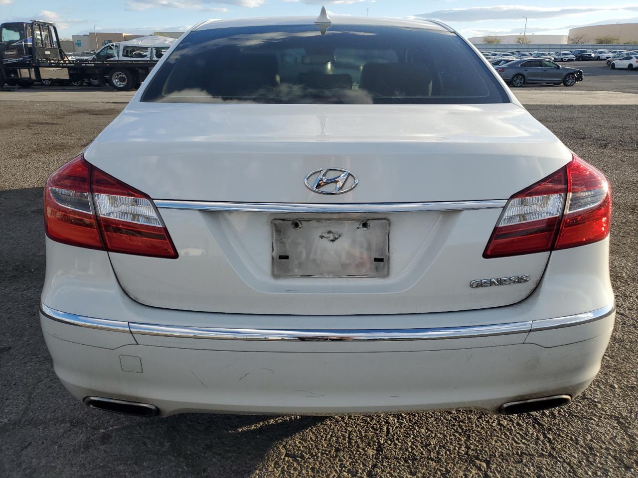 2013 Hyundai Genesis 3.8L VIN: KMHGC4DDXDU213834 Lot: 77195554