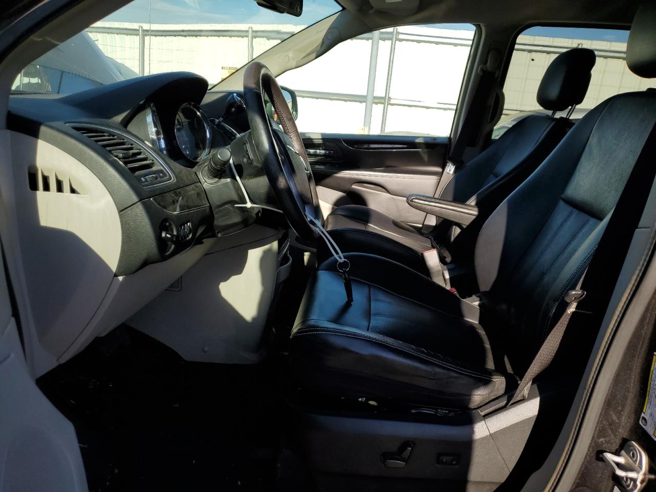 2012 Chrysler Town & Country Touring VIN: 2C4RC1BG2CR351047 Lot: 75052444