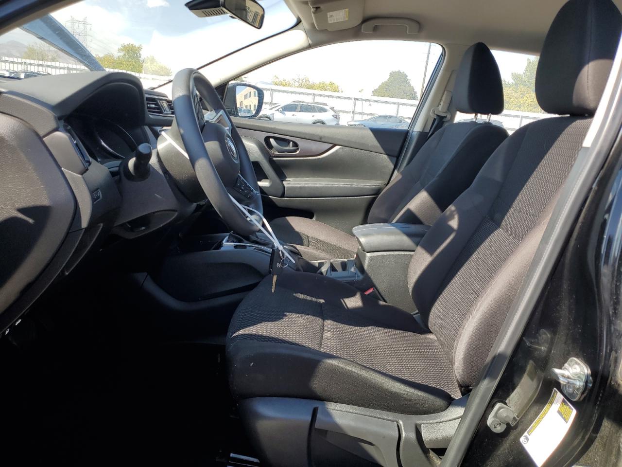 2020 Nissan Rogue - Image 7