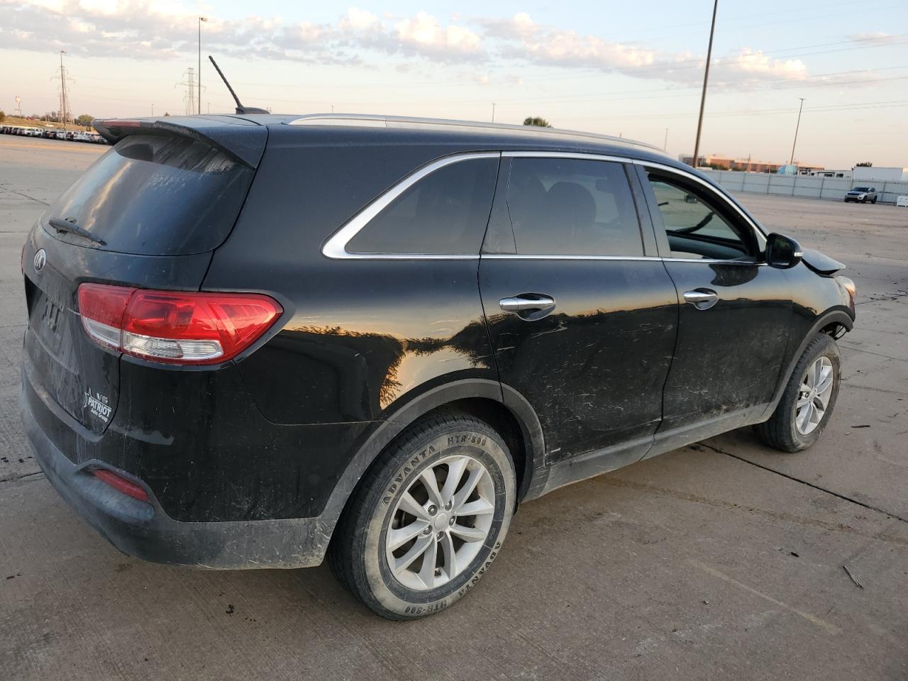 2018 Kia Sorento Lx VIN: 5XYPG4A56JG390478 Lot: 76272484