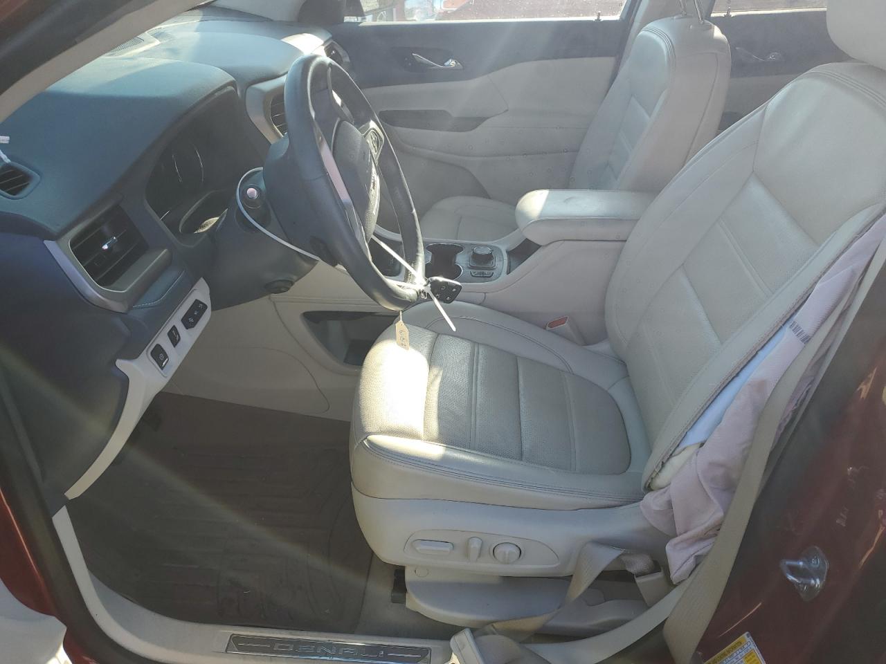 2021 GMC Acadia - Image 7
