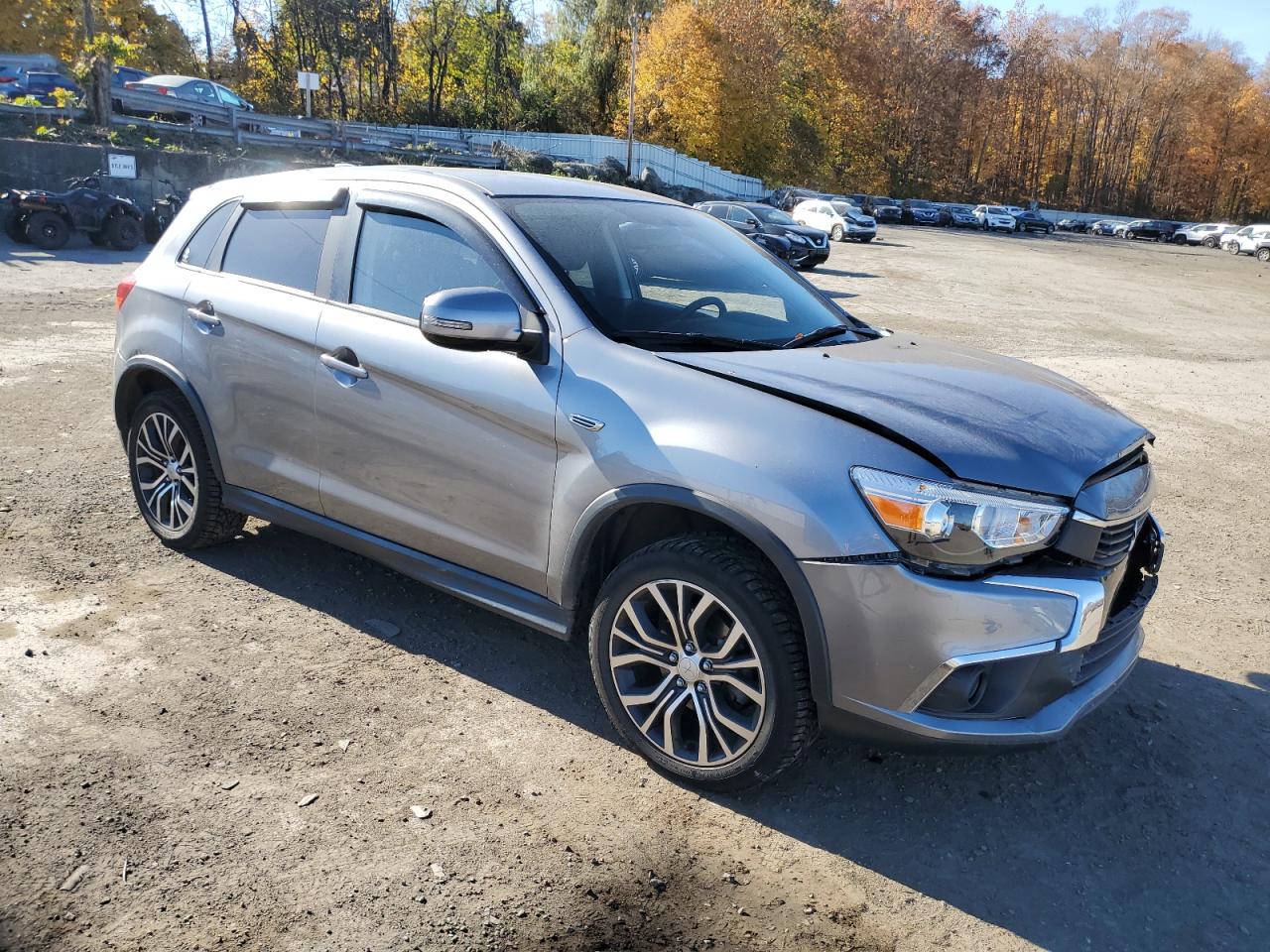 2017 Mitsubishi Outlander - Image 4