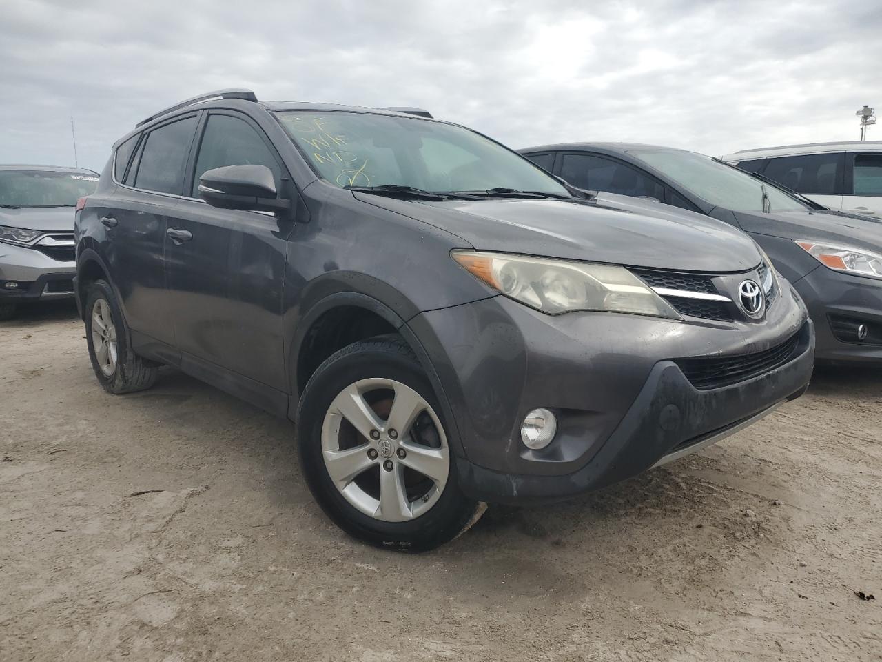 VIN 2T3WFREV3DW007060 2013 TOYOTA RAV4 no.4