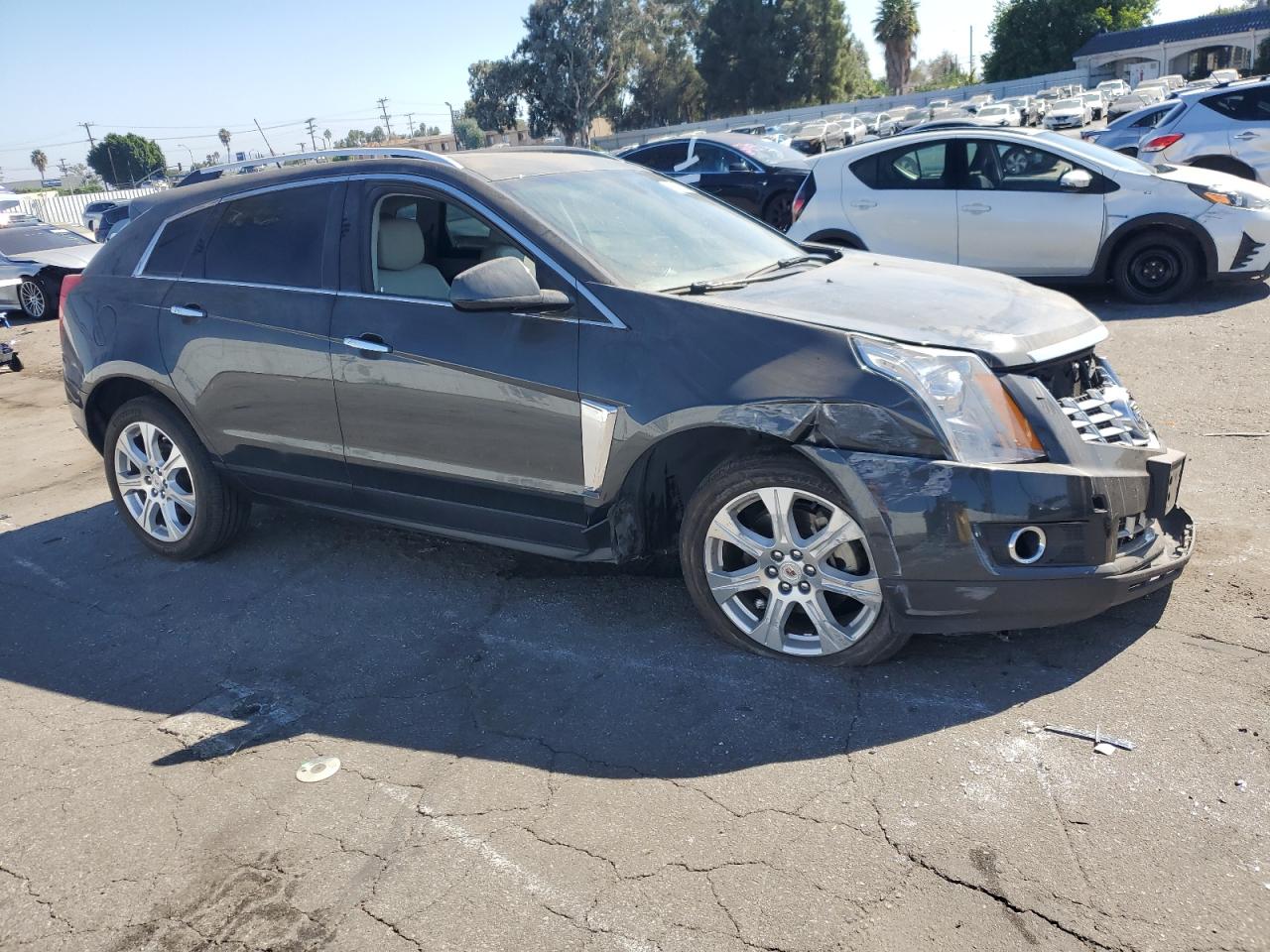 VIN 3GYFNCE34ES566317 2014 CADILLAC SRX no.4